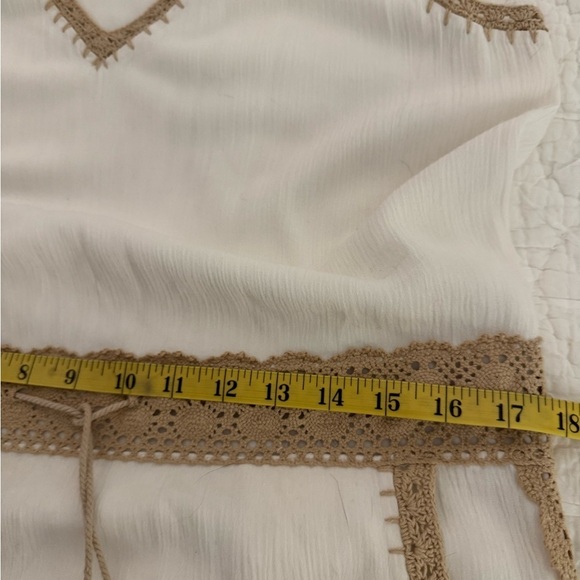 Chico’s maxi dress. White w/crochet trim, lined skirt size 0 equivalent to Small - Picture 8 of 10